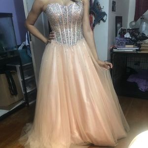 Sweet Sixteen dress